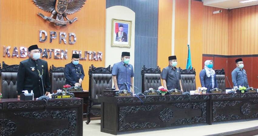 Rapat Paripurna DPRD Kabupaten Blitar dengan agenda penyampaian Bupati Blitar terhadap Nota Keuangan Rancangan APBD Kabupaten Blitar TA 2021.