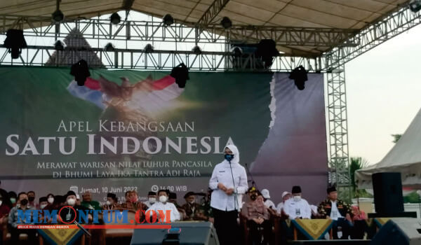 Bupati Blitar dan Kepala Staf Kepresidenan Hadiri Apel Kebangsaan Satu Indonesia