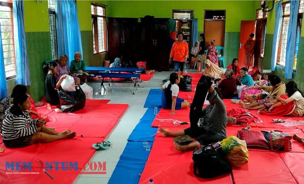 Banjir Blitar Belum Surut, Sejumlah Pengungsi Butuh Makanan Siap Konsumsi dan Obat-obatan